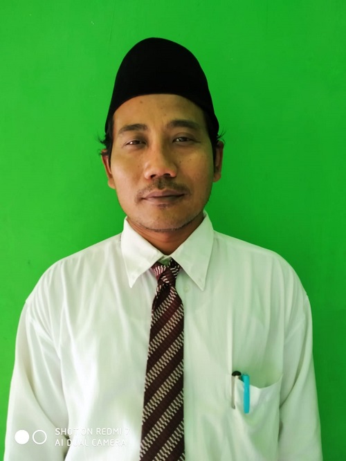 MUHAMMAD NIDZAM,S.PdI,M.Pd